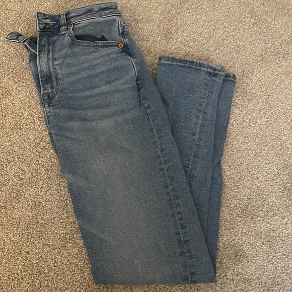 AMERICAN EAGLE MOM JEANS - Picture 7 of 8